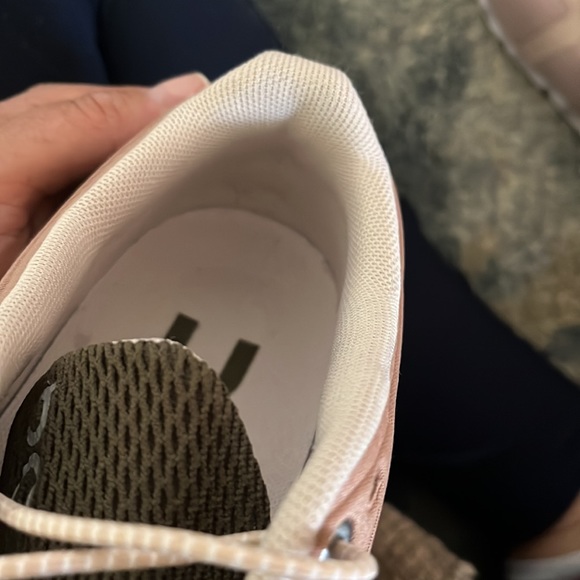 On cloud 5 blush running shoes - Picture 9 of 9